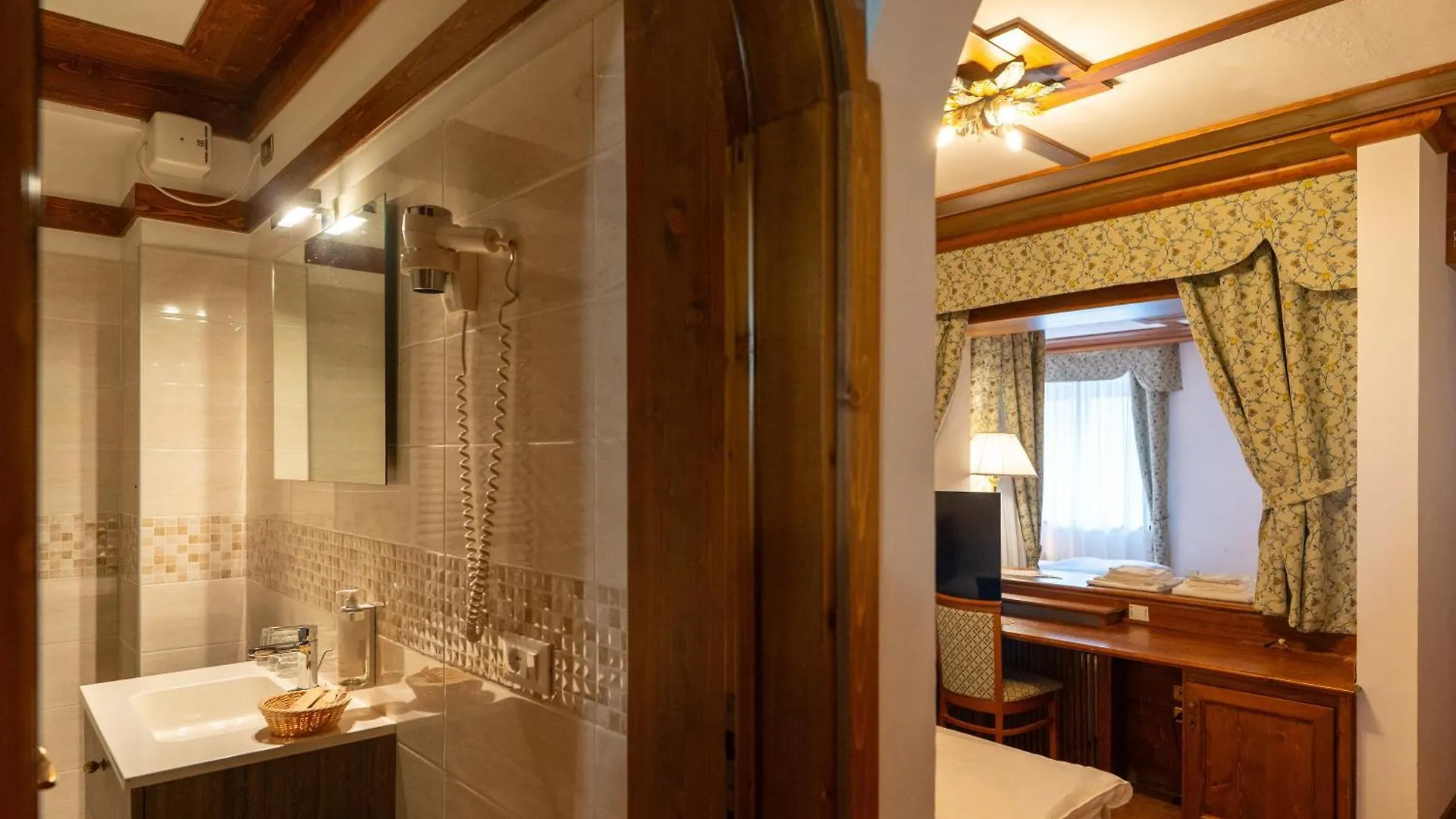 Hotel Sporting Val di Zoldo 3*,  İtalya